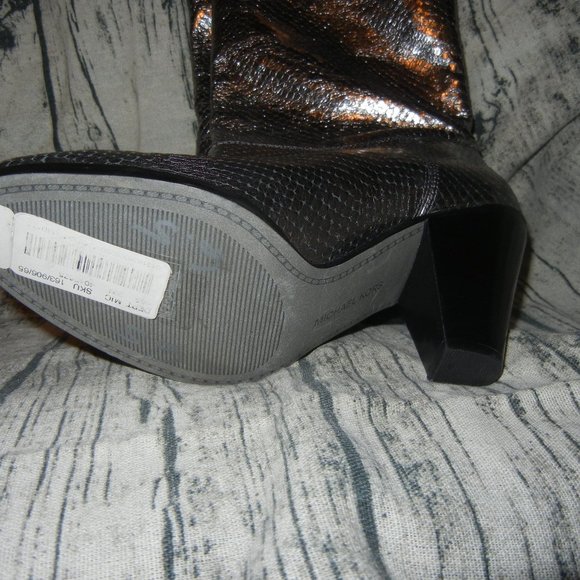 New 6.5 MICHAEL KORS Metallic Silver Booties Divia - Picture 6 of 7